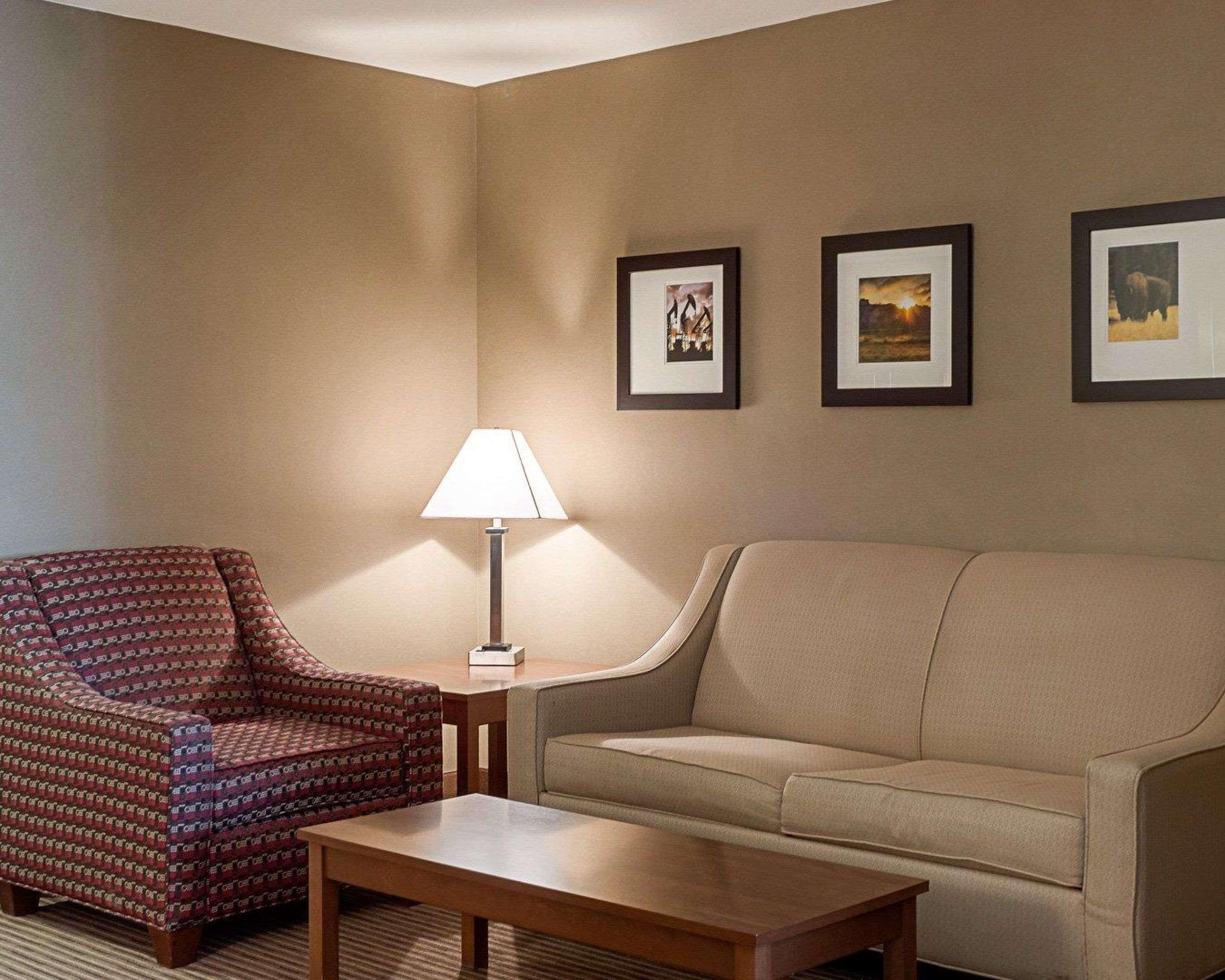Comfort Inn & Suites Watford City Exterior foto