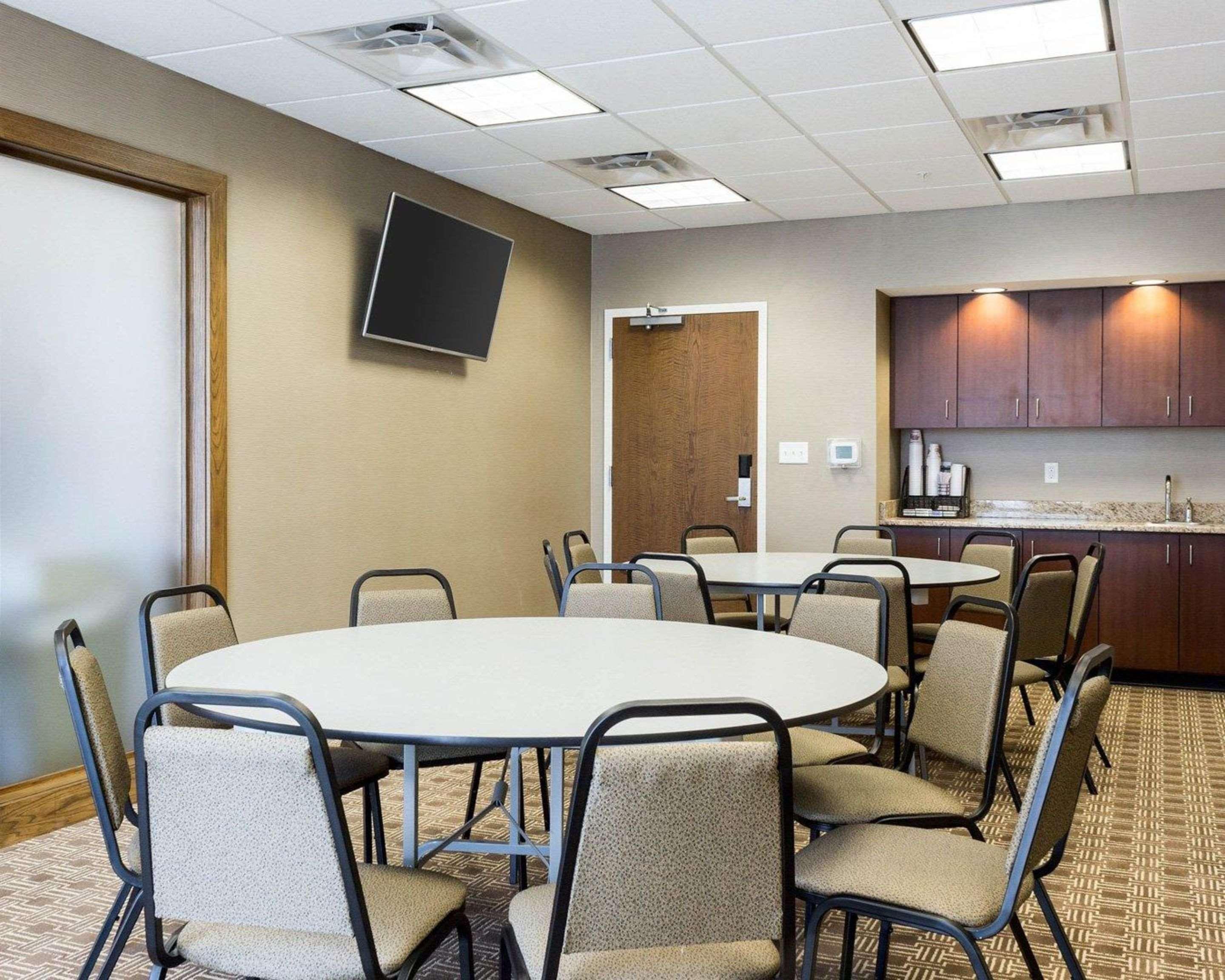 Comfort Inn & Suites Watford City Exterior foto