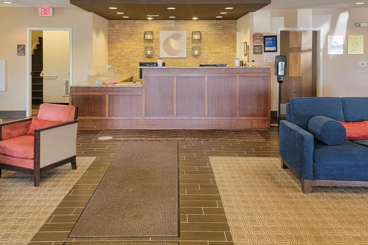 Comfort Inn & Suites Watford City Exterior foto