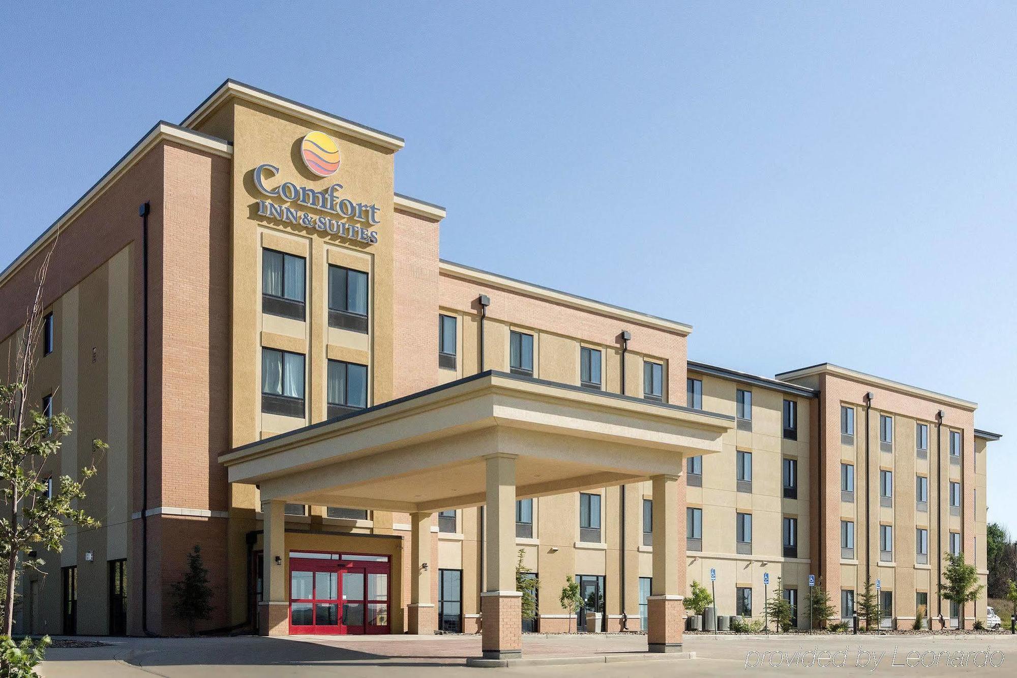 Comfort Inn & Suites Watford City Exterior foto